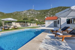 Rezort Moja Stina - Villa Bura