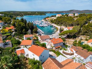 Villa Milna Bay
