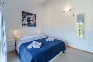Villa Milna Bay