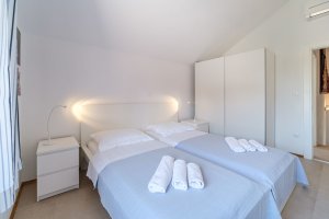 Villa Milna Bay
