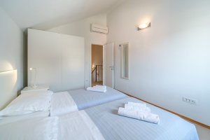 Villa Milna Bay