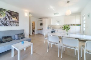 Villa Milna Bay