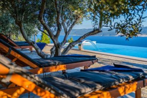 Villa Secluded Paradise