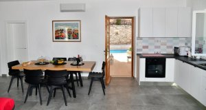 Villa Aries