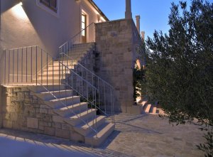 Villa Aries