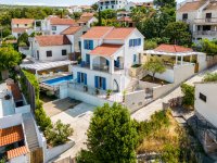 Villa Milna Bay