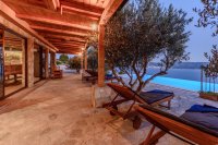 Villa Secluded Paradise