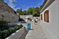 Villa Aries
