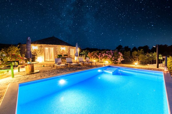 Island Getaway Heritage House