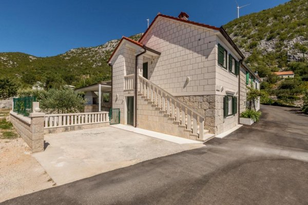 Rezort Moja Stina - Villa Loza