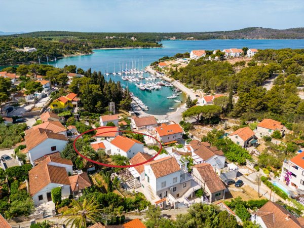 Villa Milna Bay